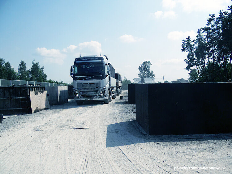 Transport szamb betonowych  w Krzepicach
